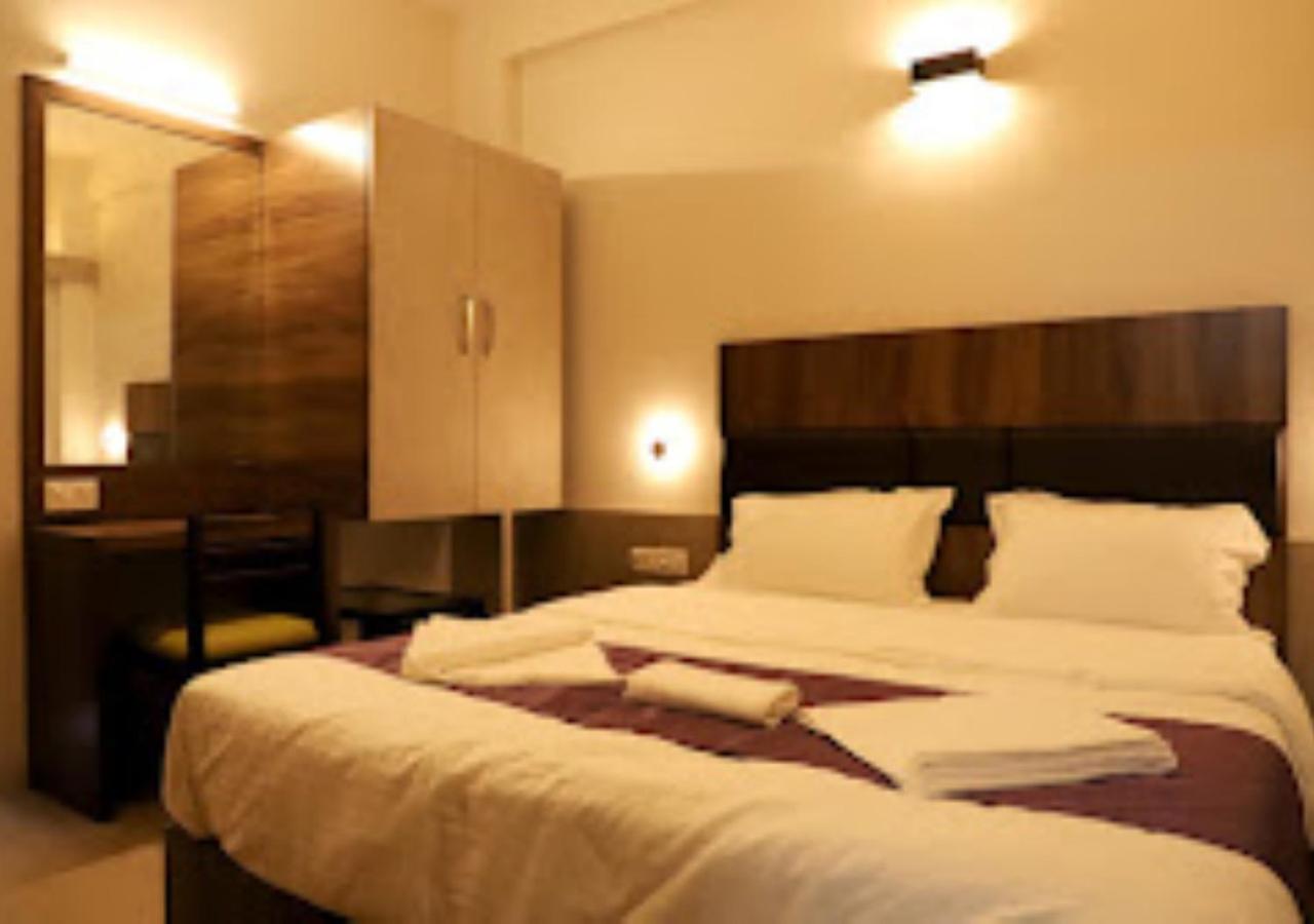 Lotus Lodge Kalmath Kankavali Ngoại thất bức ảnh