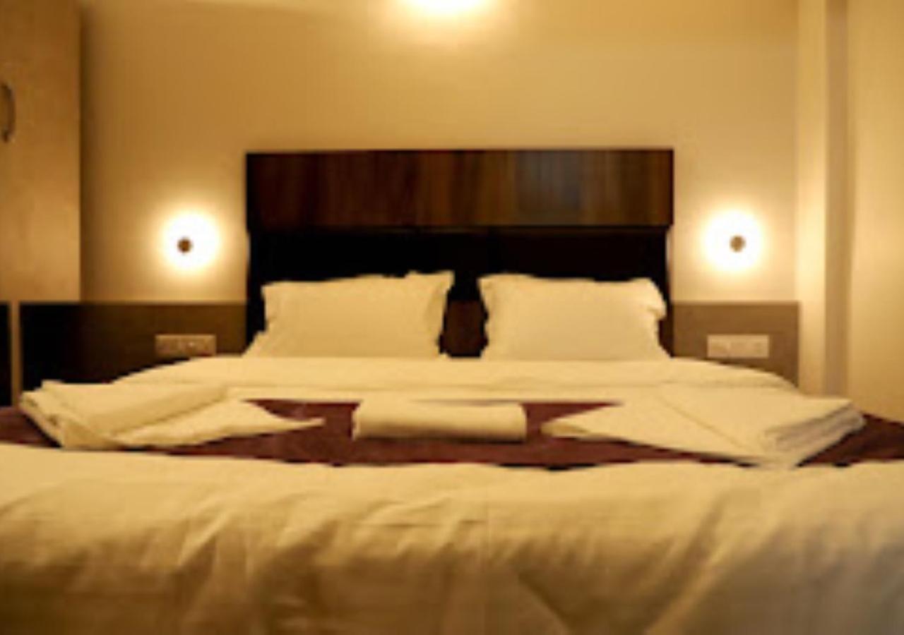 Lotus Lodge Kalmath Kankavali Ngoại thất bức ảnh
